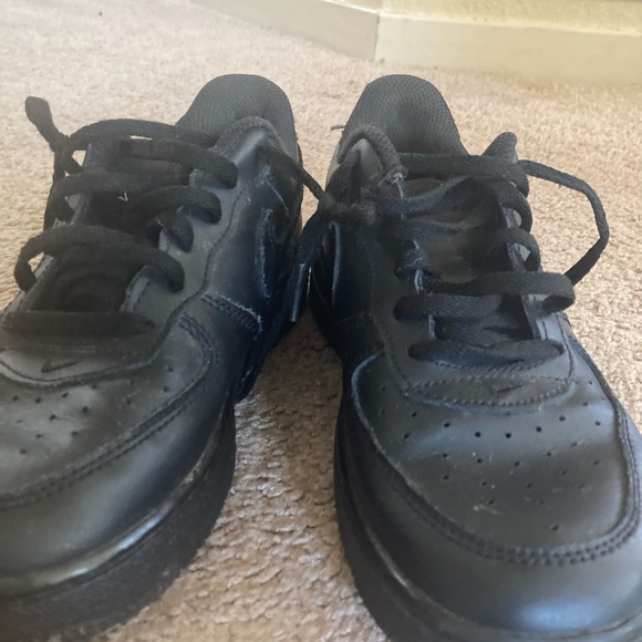 Black Air Force 1s - Picture 3 of 4